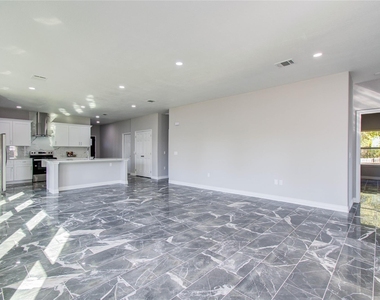 898 Road 3556 - Photo Thumbnail 7