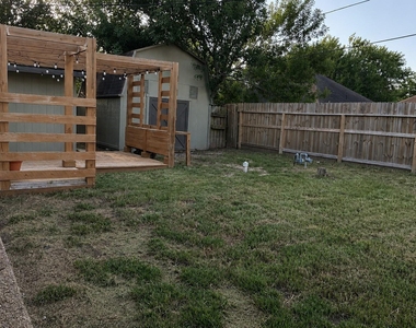 1008 Wright Boulevard - Photo Thumbnail 18