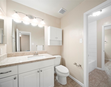 515 Tallowood Road - Photo Thumbnail 11