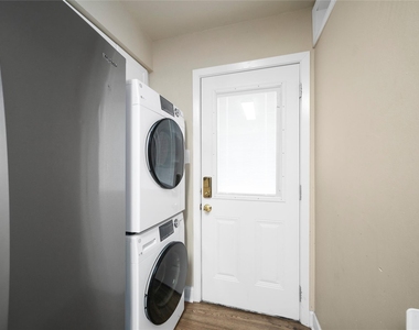 515 Tallowood Road - Photo Thumbnail 17