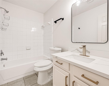 146 S Walden Elms Circle - Photo Thumbnail 17