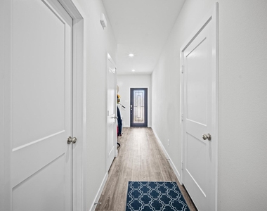 107 Resilient Gale Court - Photo Thumbnail 2