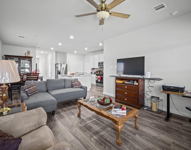 107 Resilient Gale Court - Photo Thumbnail 6