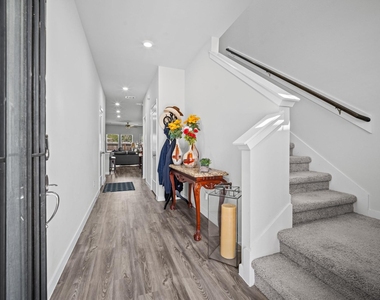 107 Resilient Gale Court - Photo Thumbnail 1