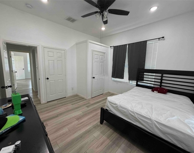 2400 Burkett Street - Photo Thumbnail 14