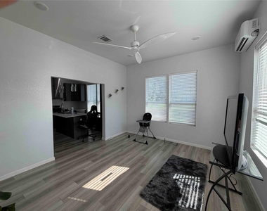 2400 Burkett Street - Photo Thumbnail 7