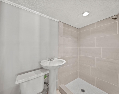 2835 Dragonwick Drive - Photo Thumbnail 17