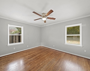 2835 Dragonwick Drive - Photo Thumbnail 11