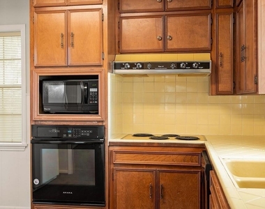 1407 Key Street - Photo Thumbnail 7