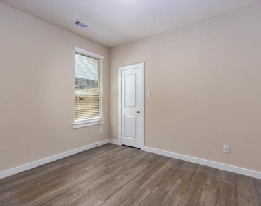 5063 Hazel Orchard Drive - Photo Thumbnail 13