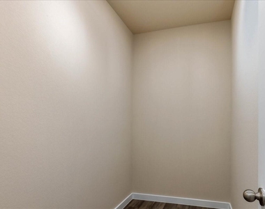 5063 Hazel Orchard Drive - Photo Thumbnail 12