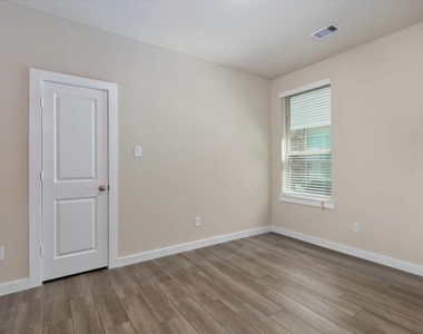 5063 Hazel Orchard Drive - Photo Thumbnail 15