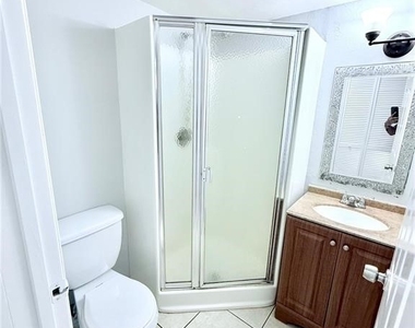 1420 Green Valley Circle - Photo Thumbnail 5