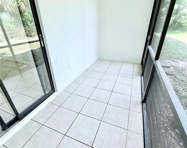 1420 Green Valley Circle - Photo Thumbnail 11
