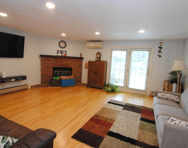 7 Meadowview - Photo Thumbnail 8