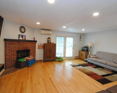 7 Meadowview - Photo Thumbnail 7