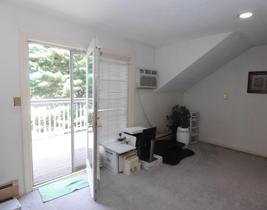 7 Meadowview - Photo Thumbnail 24