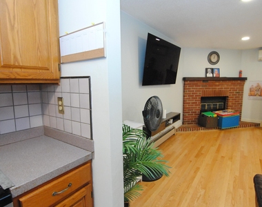 7 Meadowview - Photo Thumbnail 5