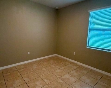 1841 Nw 20th Avenue - Photo Thumbnail 8