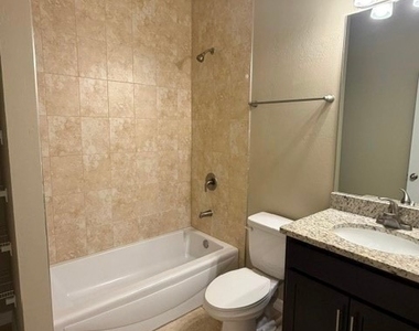 1841 Nw 20th Avenue - Photo Thumbnail 11