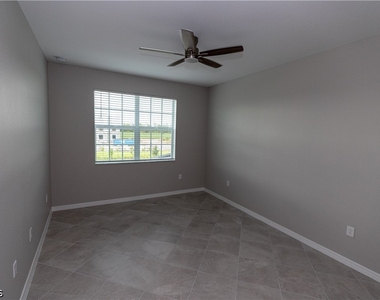 15908 Green Acres Avenue - Photo Thumbnail 12