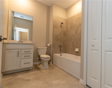 15908 Green Acres Avenue - Photo Thumbnail 11