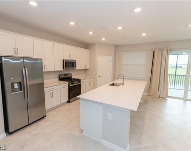 15908 Green Acres Avenue - Photo Thumbnail 2