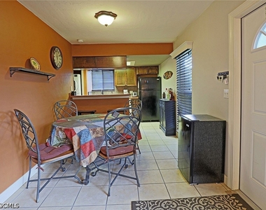 5804 Newfoundland Circle - Photo Thumbnail 10