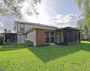 5804 Newfoundland Circle - Photo Thumbnail 4