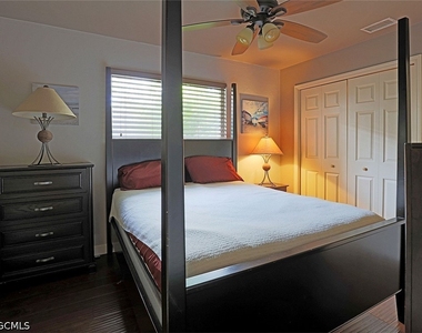 5804 Newfoundland Circle - Photo Thumbnail 23
