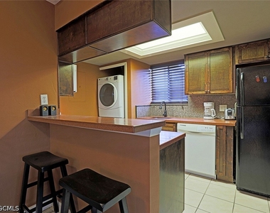 5804 Newfoundland Circle - Photo Thumbnail 16