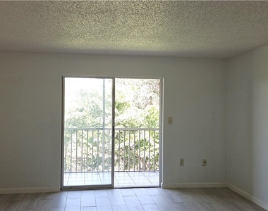 6777 Winkler Road - Photo Thumbnail 6