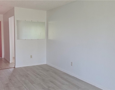 6777 Winkler Road - Photo Thumbnail 5