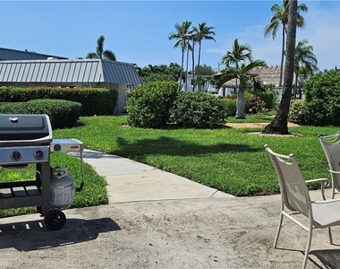 6777 Winkler Road - Photo Thumbnail 10