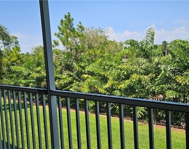 6777 Winkler Road - Photo Thumbnail 3