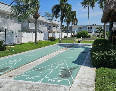 6777 Winkler Road - Photo Thumbnail 12