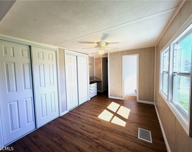 139 Gaslight Avenue - Photo Thumbnail 14