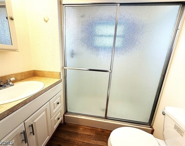139 Gaslight Avenue - Photo Thumbnail 12