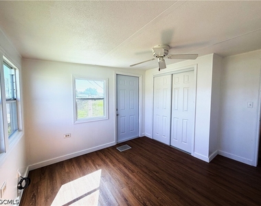 139 Gaslight Avenue - Photo Thumbnail 10