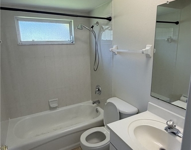 414 Se 13th Street - Photo Thumbnail 15