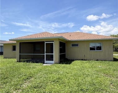 414 Se 13th Street - Photo Thumbnail 24