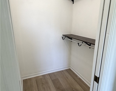 414 Se 13th Street - Photo Thumbnail 19