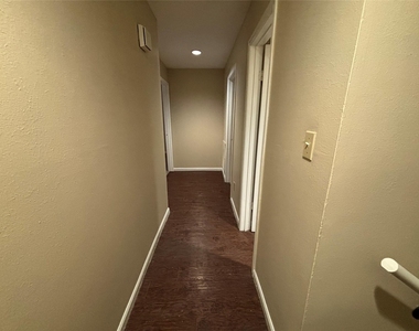 3416 Avenue P - Photo Thumbnail 11