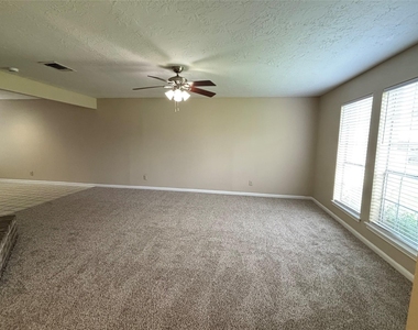 3416 Avenue P - Photo Thumbnail 2