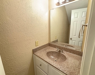 3416 Avenue P - Photo Thumbnail 22