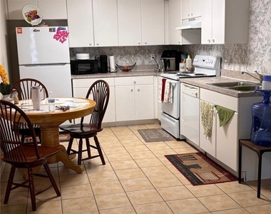 4602 28th Street Sw - Photo Thumbnail 3
