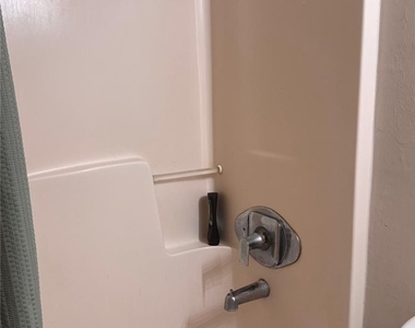 4602 28th Street Sw - Photo Thumbnail 7