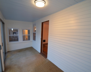 410 Wallace - Photo Thumbnail 16