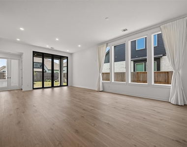 5802 N Reef Ridge Drive - Photo Thumbnail 5