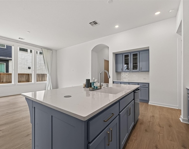 5802 N Reef Ridge Drive - Photo Thumbnail 16